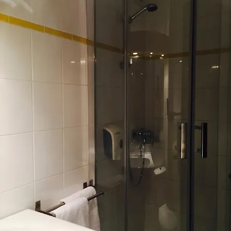 Premiere Classe Nantes Est - Luce Sur Loire Hotel *