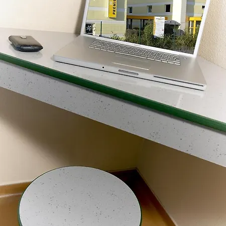 Premiere Classe Nantes Est - Luce Sur Loire