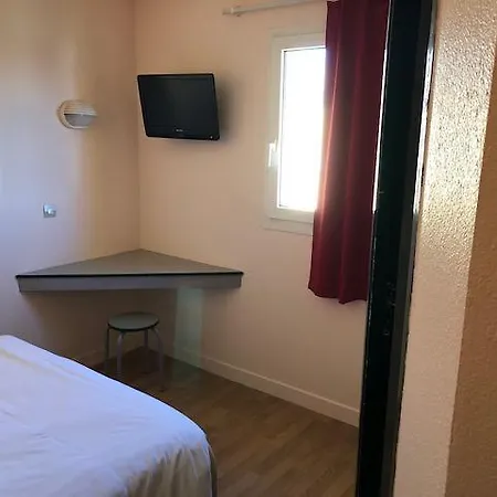 Premiere Classe Nantes Est - Luce Sur Loire Hotel