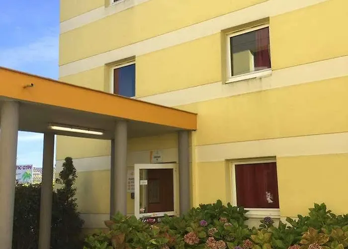 Premiere Classe Nantes Est - Luce Sur Loire * סנט-לוס-סור-לואר